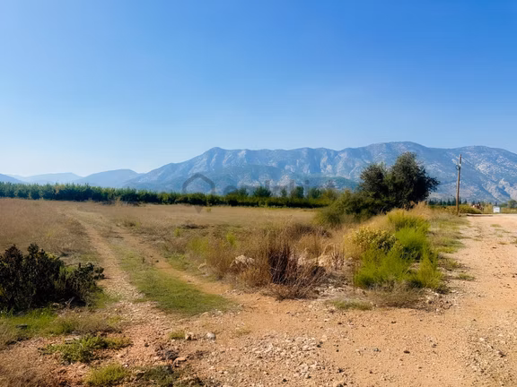 Döşemealtı Çığlık Mh'de Satılık 300m² Hisseli Tarla 1