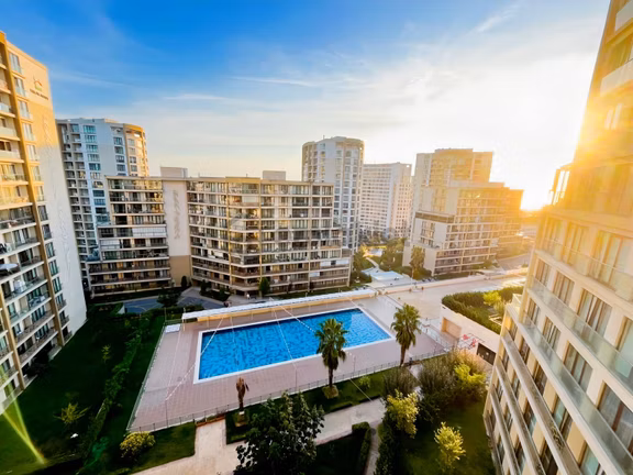 Evora E Parsel Deniz & Havuz Manzaralı Eşyalı Satılık 1+1 Daire 1