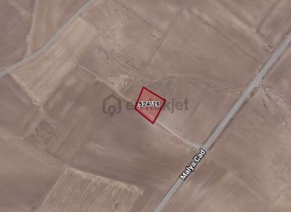 Sahibinden Kırşehir Boztepe'de Kelepir Müstakil Tapulu Yatırımlık Tarla 1726,47 M² 1
