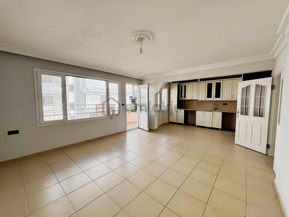 Ulaşım Sorunu Olmayan Geniş Ferah Kiralık Daire 1