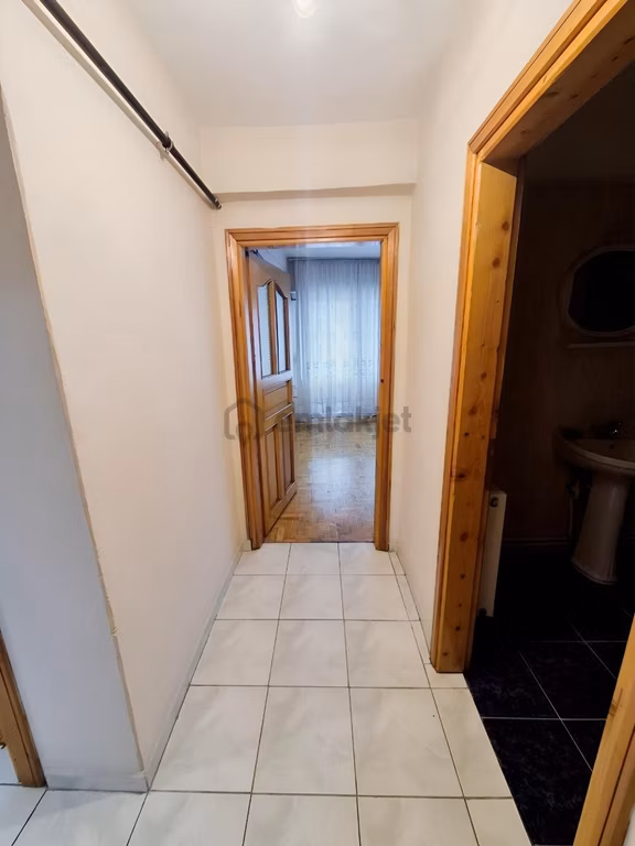 Fevzi Çakmak Mahallesinde Asansörlü Arakat Kiralık 2+1 Daire 2