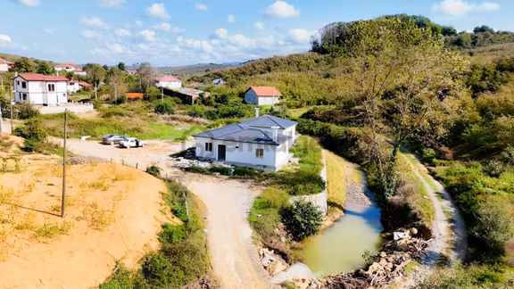 Balcıoğlundan 375 Metrekare Arsa İçinde 2+1 Müstakil Ev 1