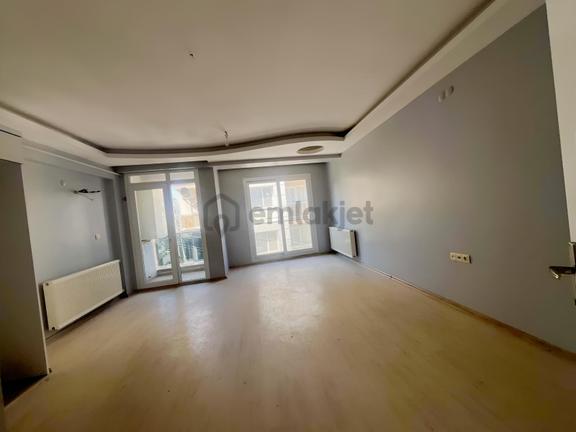 Gülyaka Mah 2+1 Ara Kat Doğalgazlı 2