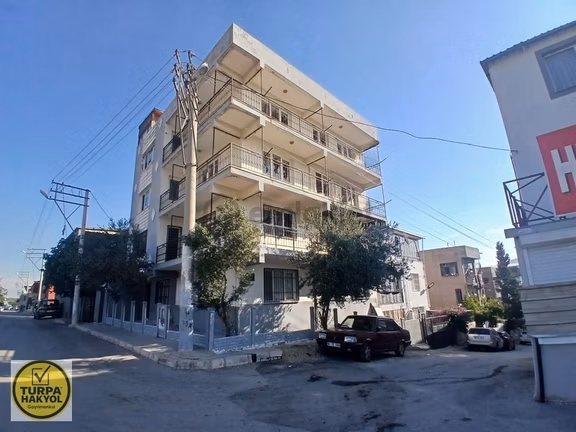 Komple Satılık 4 Kat 160 M2 İmar Affından Faydanıldı 1