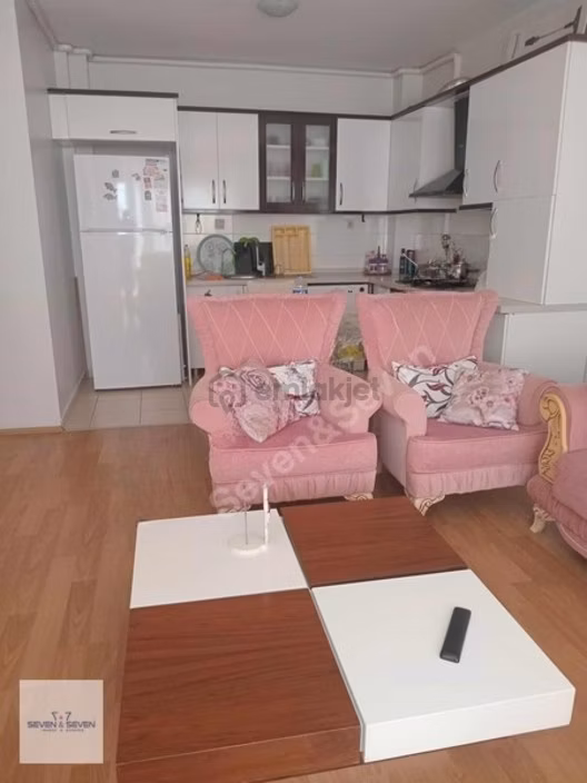 Kuşadası Ege Mahallesinde Havuzlu Güvenlikli Sitede 2+1 Daire 1