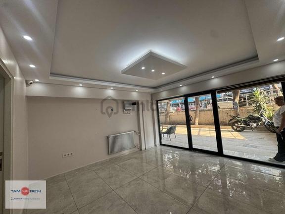 İnönü Caddesi Cepheli | Denizmen Yakını | Yüksek Tabela Değeri 2