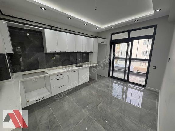 Sümbüller'den Köşe Konumda Giyinme Odalı Geniş Lüx 3+1 Daire 2