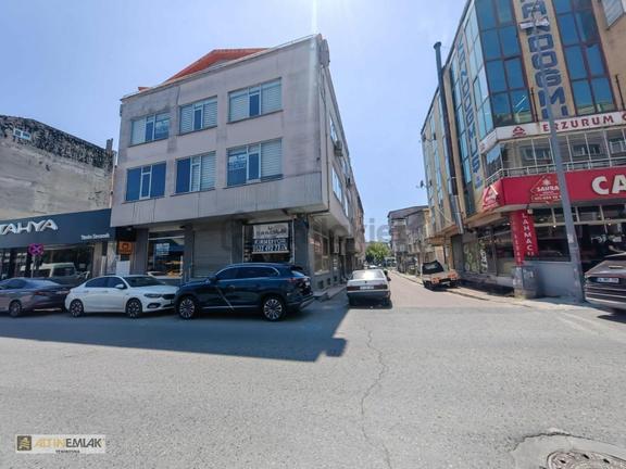 B.evler Y.bosna Y.beyazıt Caddesinde Kiralık 4katlı 66om2 İşyeri 1