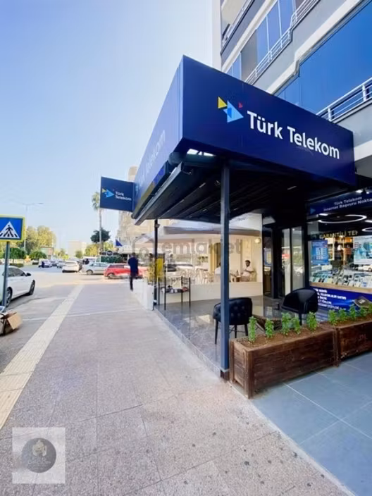 Forum Avm Civarı Dershaneler Sokağı'nda 80 M² Dükkân 1