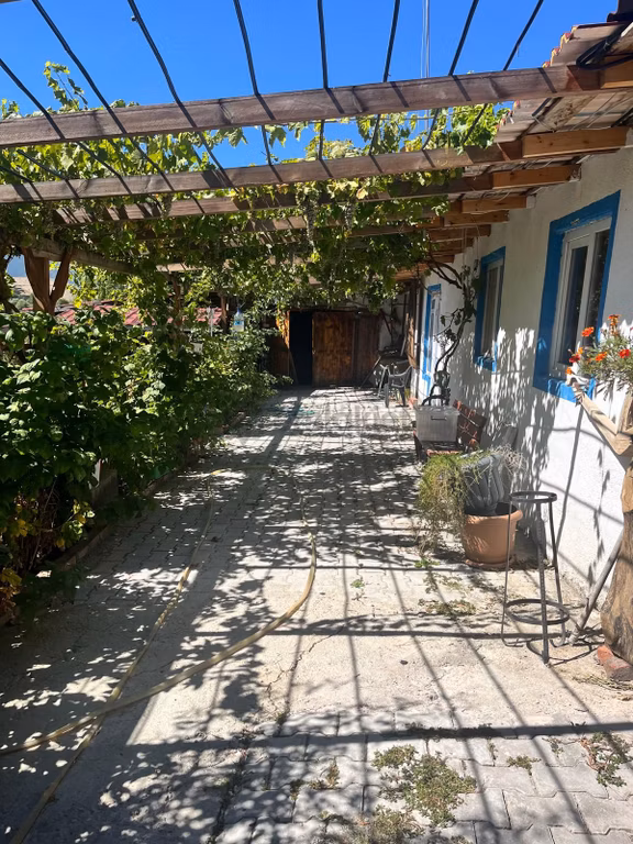 Baraj Manzaralı Müstakil Köy Evi 2