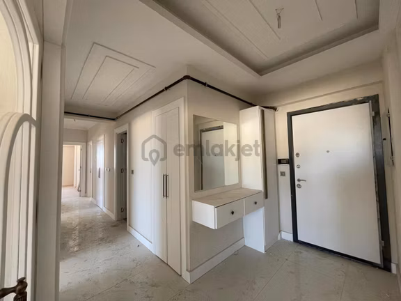 Göktürk Mah'de Muhteşem Konumuyla Ultra Lüks 3+1 Satılık Daire 1