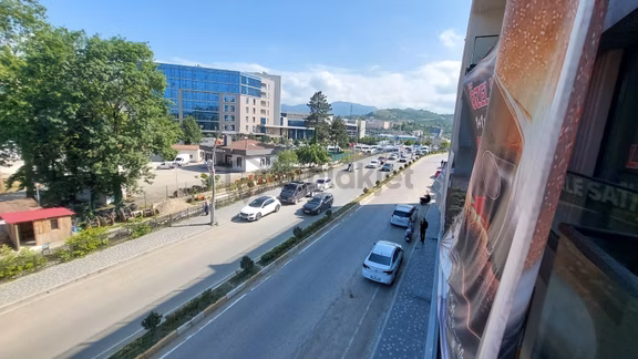 Remax Nadir'den Hastane Karşısı Aksu Plazada Satılık 1+1 1