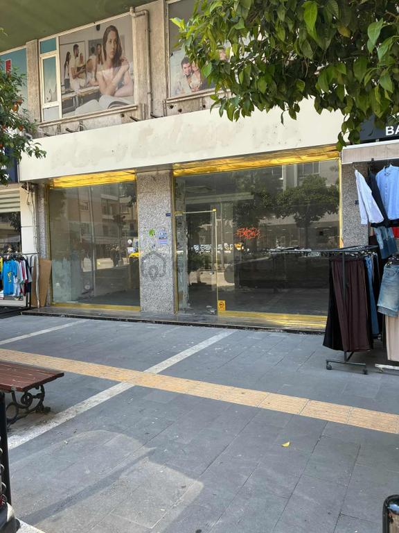 Gazipaşa Bulv. Üzerinde Kiralık 80 M² Dükkan 1