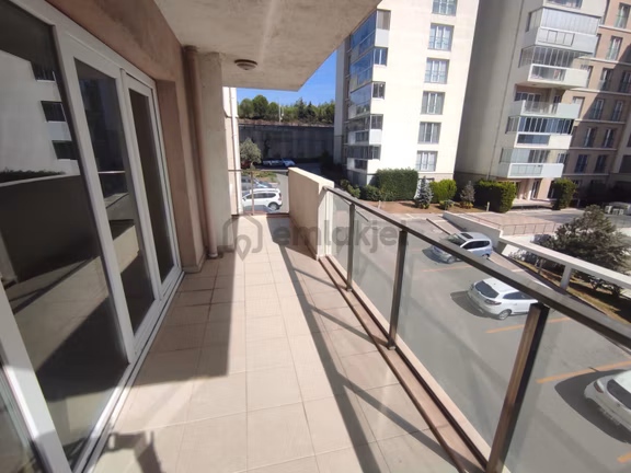 Oyak Buca 2. Etap Konutları'nda Kiralık 3+1 Daire 1