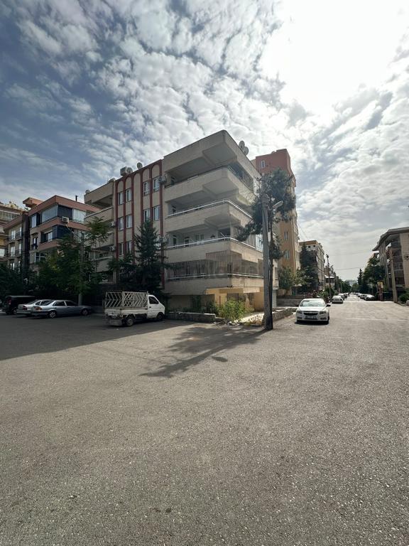 Benek Emlak Refahiye 3+1 Eşyalı Kiralık Ofis 1