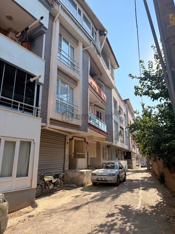 Torbalı Fevzi Çakmak'ta Geniş Teraslı Kiralık 3+1 Dubleks 2