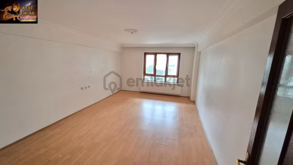 Şahintepede Kot-2 De 2+1 Yapılı Balkonlu Kiralık Daire 1