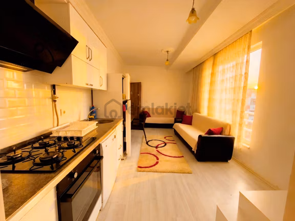 Küpra Apartmanında Çarşı İçinde Full Eşyalı 1+1 Kiralık Daire 2