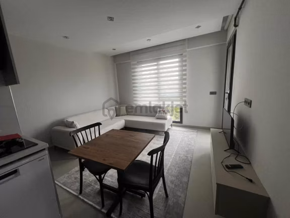 Remax Model Den Karahasanlı Da Full Eşyalı 2+1 Lüx Kıralık Daıre 1