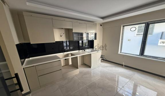 Bağlum Caddeye Köşe 3+1 1.kat Sıfır Daire Uygun Fiyata 2