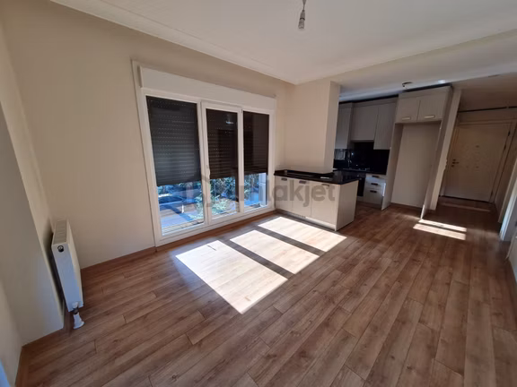 Selamiçeşme Özgürlük Parkına Yakın 2+1 Kiralık Daire 2