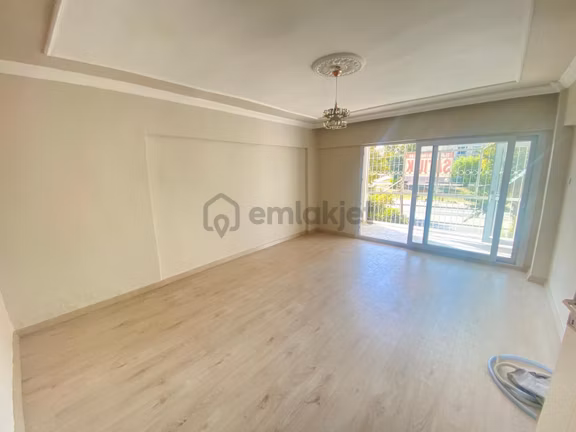 İmaj'dan Halkkent'te 2+1 Geniş Oturumlu Ful Yapılı Daire 2