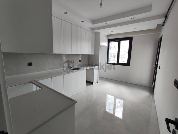 Gümüşçay’da Satılık Sıfır 2+1 Arakat Daire | Asansörlü | Kapalı Otoparklı | 1