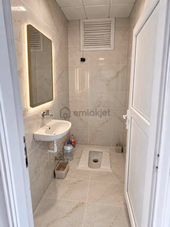 Samsun İlkadım Selahiye Mahallesi'nde İçi Yapılı Ebeveyn Banyolu 3.kat 3+1 Satılık Daire 2