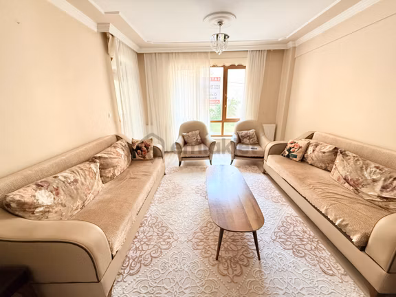 Özbey Emlaktan Eski Devlet Hastanesi Yakını Kiralık 2+1 2