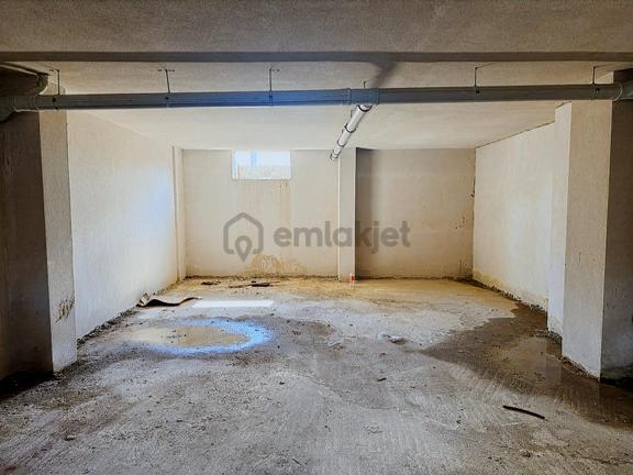 Humax...cumhuriyet Mah. Cadde Üzerinde 200m2 Kiralık Dükkan 2