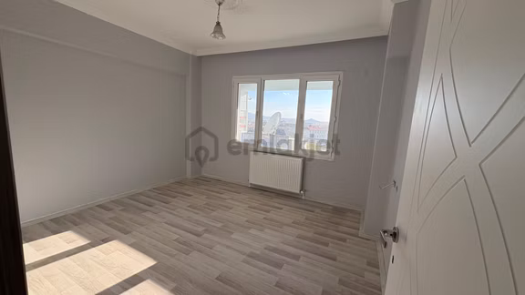 Bergama Fatih Mahallesi'nde 3+1 Şehir Manzaralı Daire 2