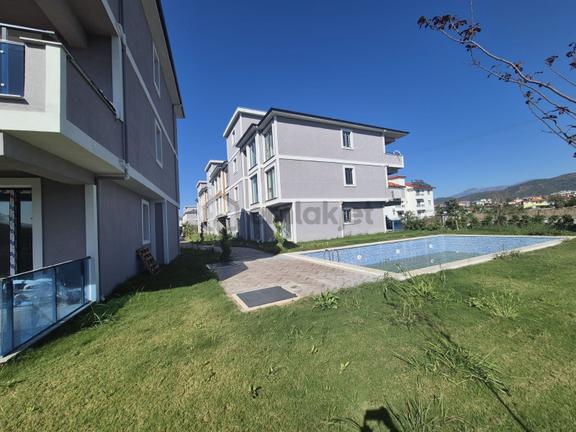 Rotam Emlak'tan Ortaca Havuzlu Sitede Satılık 2+1 Ara Kat Daire 2
