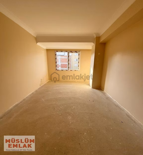 Müslüm Emlak'tan Merkezde E-5 Dibinde Sıfır 3+1 Daire 2