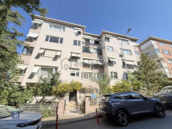 Acıbadem Pınar Sitesi Yatırımlık Ara Katta Satılık 3+1 2