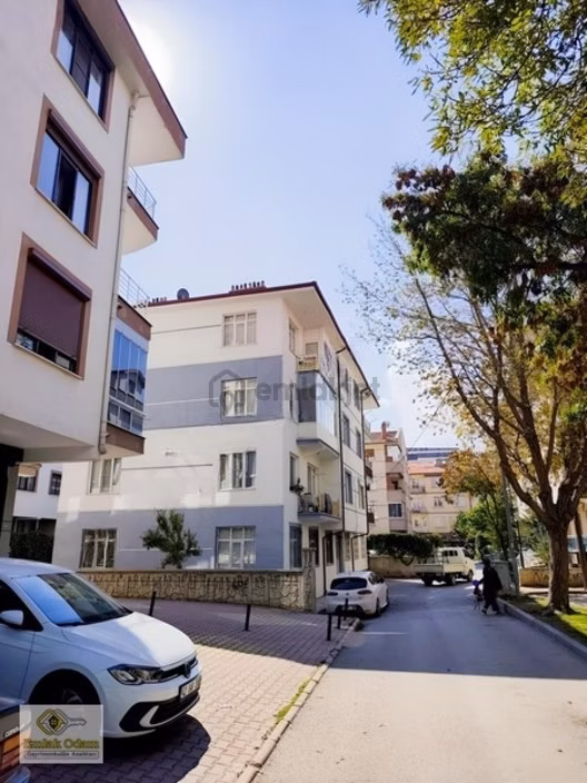Emlak Odam'dan Entepe Yakını Ankara Caddesinde 2+1 Kiralık Daire 1