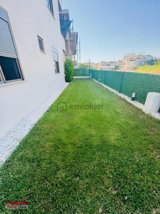 Burak Emlaktan Ilıca Merkezi Konumda Kiralık Havuzlu Daire 2