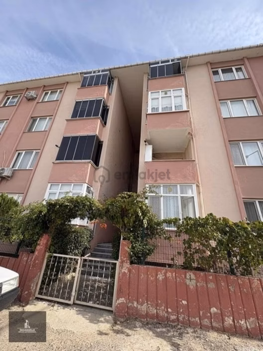 Kırklareli Merkez Cumhuriyet Mahallesinde 3+1 Daire 1