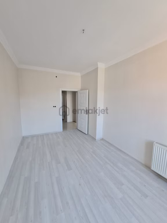 Fiyat Düştü! Taşpazarda 3+1 Satılık İçi Full Yapılı Daire 1