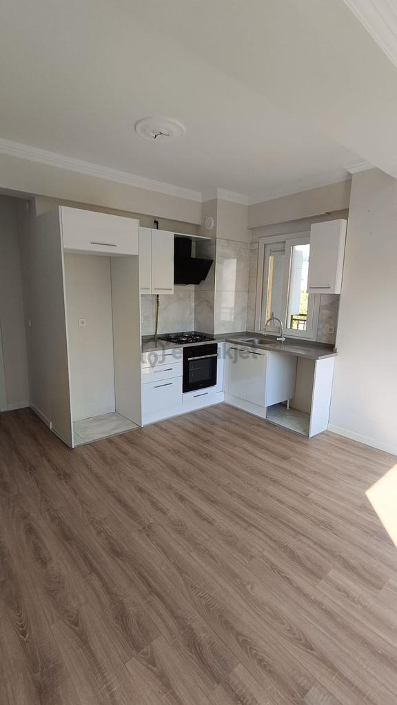 Küçük Çiğli Anadolu Caddesine Yakın 2+1 Kiralık Daire... 2