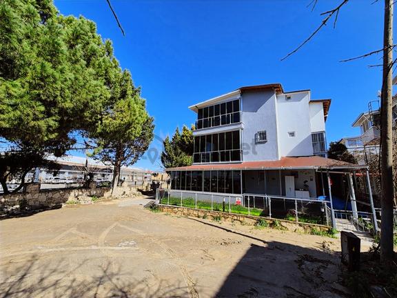 Kuşadası'nda Masrafsız Her Katı Ayrı Konforlu 3+1 Yazlık 2