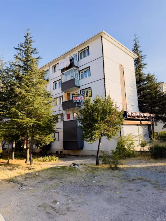 A L C Den Metro Yakını Ara Katta 2+1 Kiralık Daire 1