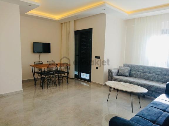 Kuşadası Kadınlar Denizi’nde Denize 1 Dk Mesafede 1+1 Full Eşyalı Kiralık Daire 2