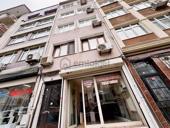 Fatih/ Haliç Cad. Üzerinde 130 M2 İki Katlı Depolu Dükkan 2