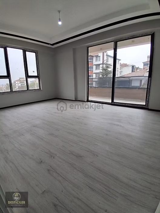 Ar-040 71 Evler Mah. 3+1 135m2 Hicret Derneği Yakını Satılık 1