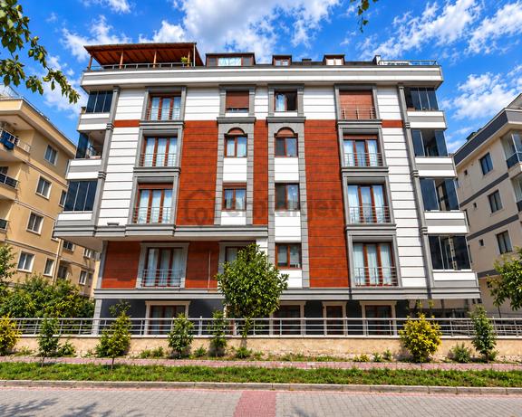 Emin Evime Uygun Beylikdüzü'nde Bahçe Kullanımlı 2+1 -nuev 1