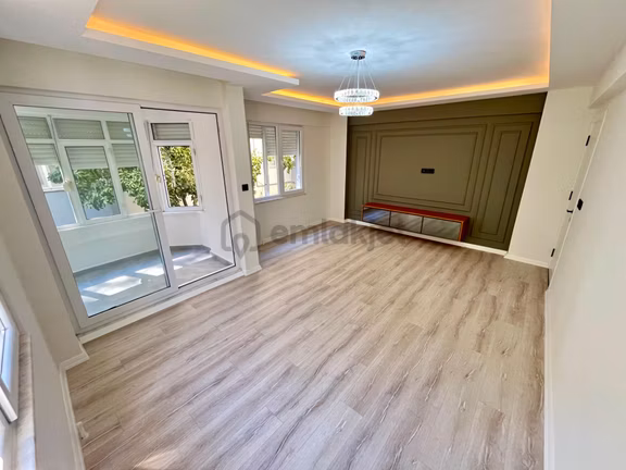 Akçay Sezgin Emlak'tan Altınkum Merkez'de Lüks Tasarım 2+1 Daire 1