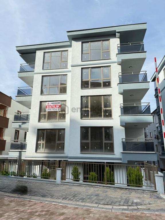 Hüsem Gayrimenkul'den Adliye Lojmanlarında Satılık Lüks Daire 2