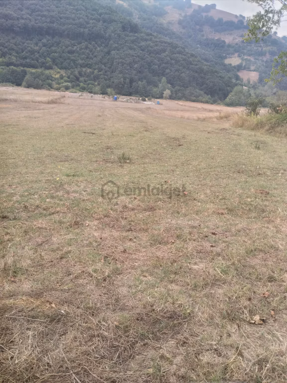 Kocaeli Karamürsel'de 953 M² Yatırımlık Doğayla İç İçe Arsa!!! 1