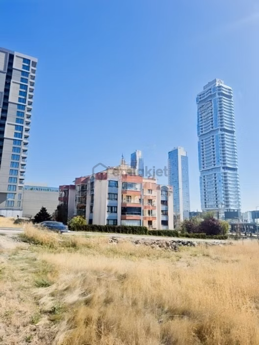 Yaşamkent Kuleler Karşısı Eskişehir Yoluna Bir Parsel Tek Tapu 1