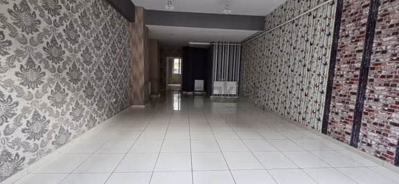 İhsaniye Mahallesin'de Stadyumun Yanında Kiralık Dükkan 2